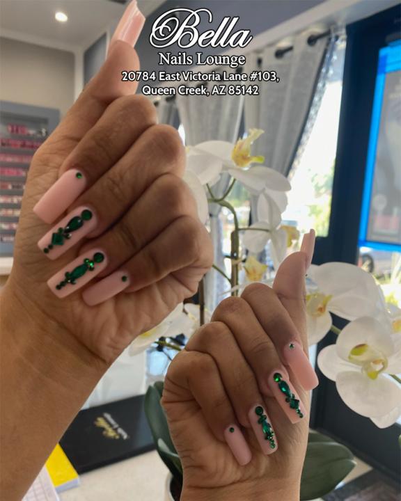 Bella-Nails-Lounge-Nail-salon-in-Queen-Creek-AZ-85142_6-w576.jpg